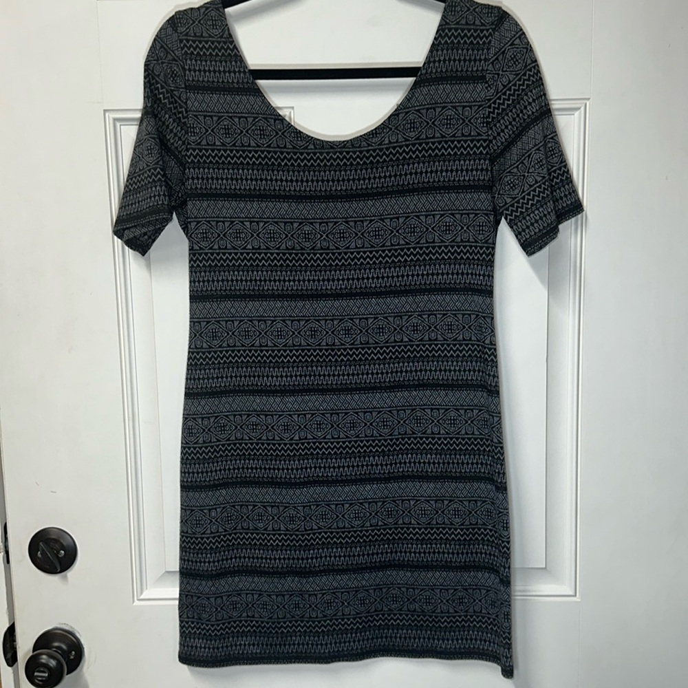 🌸buy 2 get 1 free XL dark gray and black tee dress